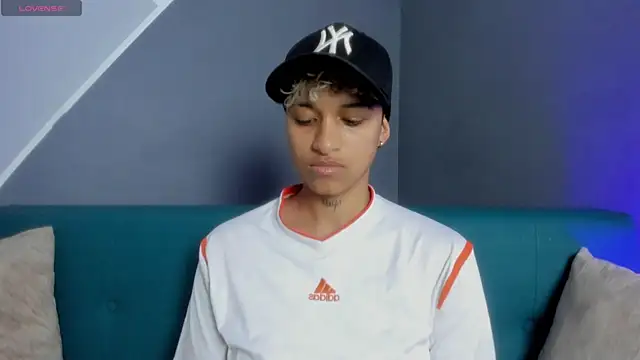 Dominick jones online show from 7, 3, 2025