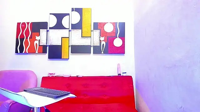 Mariana 16  online show from 27, 2, 2025