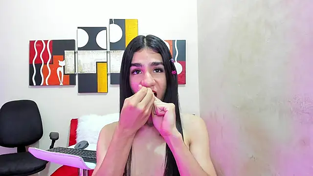 Mariana 16  online show from 15, 2, 2025