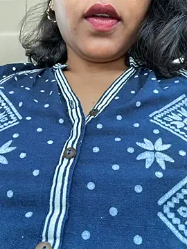 Snapshot of priyadevi17 chatting on 31, 5, 2026 priyadevi17 online show from 31, 5, 2026