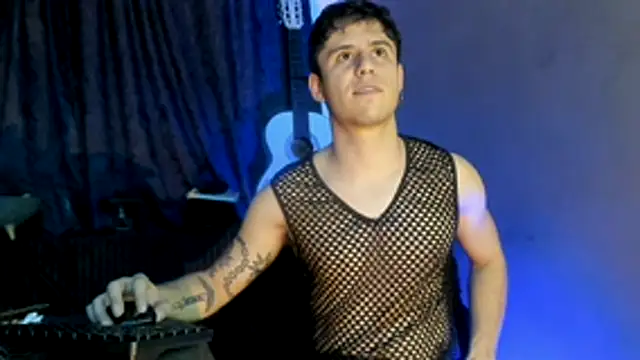 Antonello Vannucci online show from 22, 11, 2025