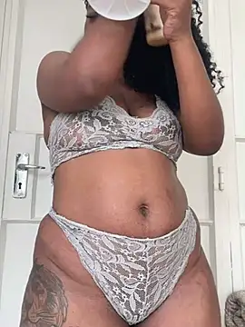 beverlyxxxx online show from 13, 3, 2025