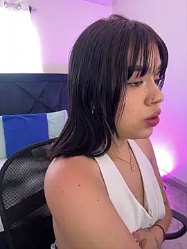 Lily Woodz online show from 24, 3, 2026