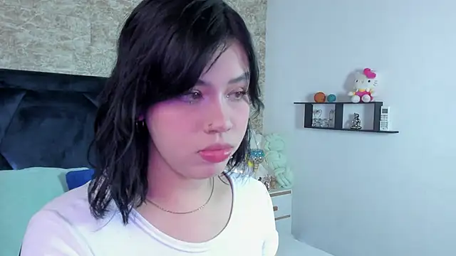 Snapshot of Lily_Woodz chatting on 28, 11, 2025 Lily Woodz online show from 28, 11, 2025