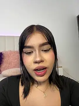 Lily Woodz online show from 16, 3, 2026