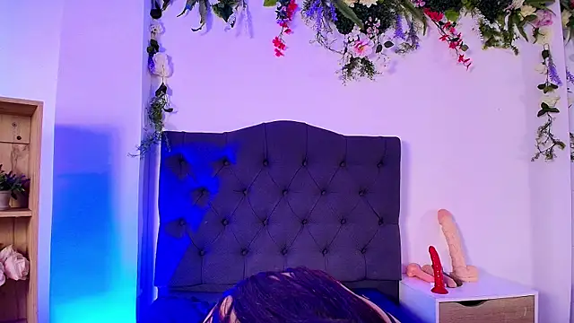 AnikaRomanoff online show from 21, 3, 2025