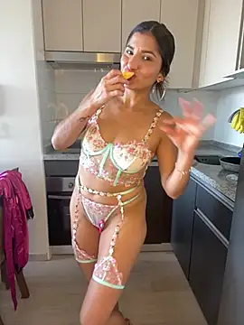 AlejandritaMilano online show from 14, 1, 2026