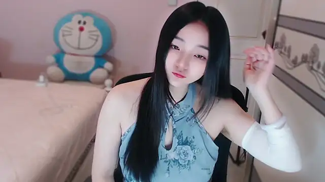 xiao-xiao-D online show from 28, 11, 2025