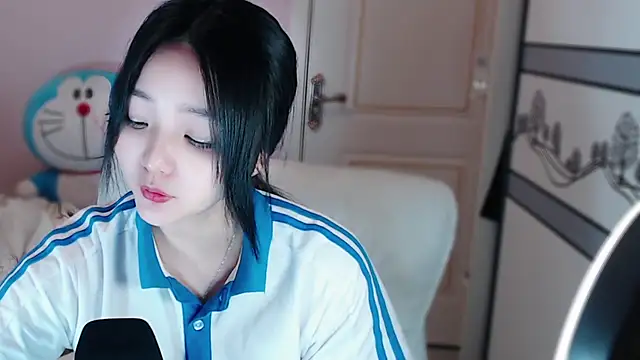 xiao-xiao-D online show from 15, 3, 2025
