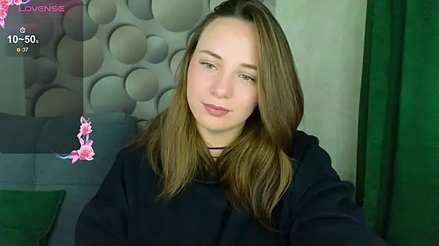 Snapshot of Cute_smile_sharon chatting on 2, 10, 2025 Cute smile sharon online show from 2, 10, 2025