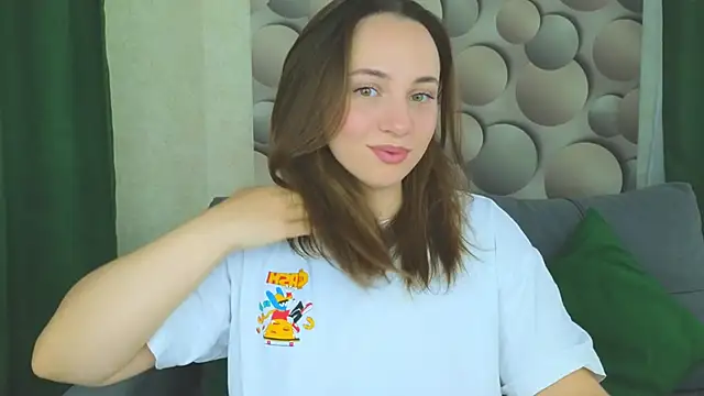 Snapshot of Cute_smile_sharon chatting on 11, 9, 2025 Cute smile sharon online show from 11, 9, 2025