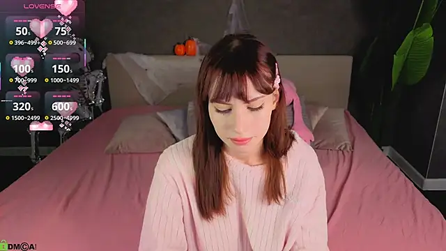 Mollly Rouge online show from 27, 10, 2025