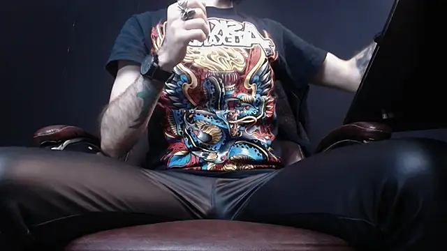Snapshot of AxelColton chatting on 19, 2, 2025 AxelColton online show from 19, 2, 2025