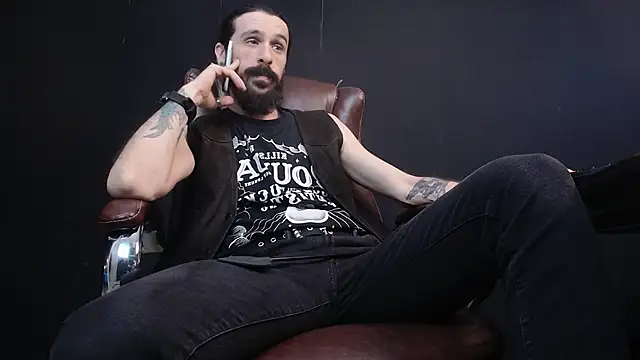 Snapshot of AxelColton chatting on 15, 2, 2025 AxelColton online show from 15, 2, 2025