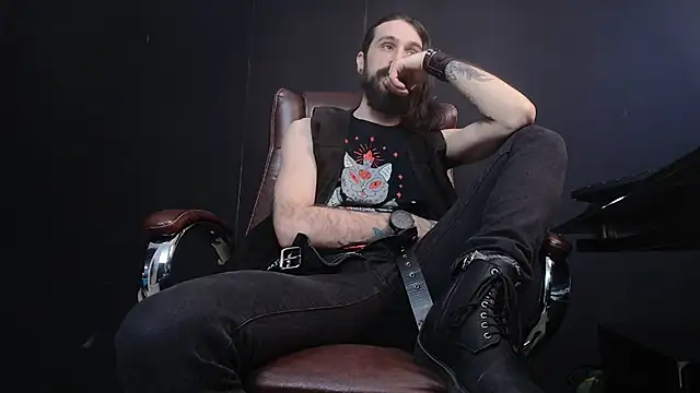 Snapshot of AxelColton chatting on 13, 2, 2025 AxelColton online show from 13, 2, 2025