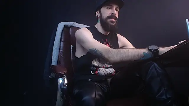 Snapshot of AxelColton chatting on 27, 2, 2025 AxelColton online show from 27, 2, 2025