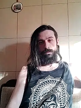Snapshot of AxelColton chatting on 8, 3, 2025 AxelColton online show from 8, 3, 2025