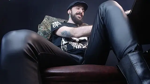 Snapshot of AxelColton chatting on 20, 2, 2025 AxelColton online show from 20, 2, 2025