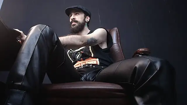 Snapshot of AxelColton chatting on 3, 3, 2025 AxelColton online show from 3, 3, 2025