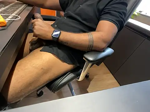 Nil Talreja online show from 9, 10, 2025