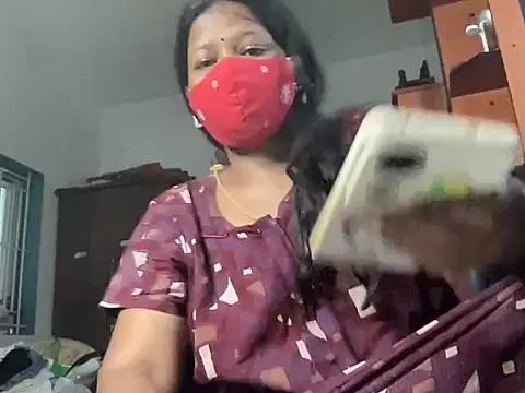 Snapshot of Tamil_Sanjana_ chatting on 26, 4, 2026 Tamil Sanjana online show from 26, 4, 2026