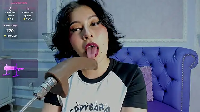 Lily Martinez online show from 9, 11, 2025