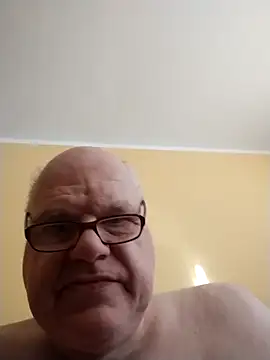 Snapshot of jk6t chatting on 23, 4, 2026 jk6t online show from 23, 4, 2026