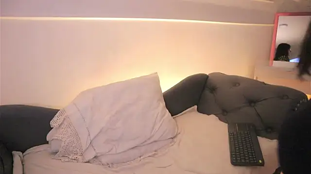 Daisha Riley online show from 11, 2, 2026