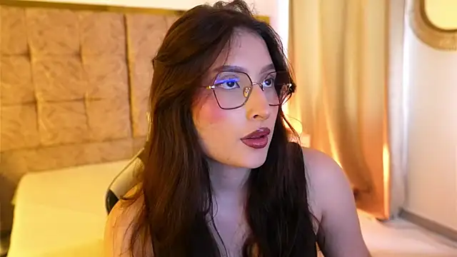 Daisha Riley online show from 24, 4, 2026