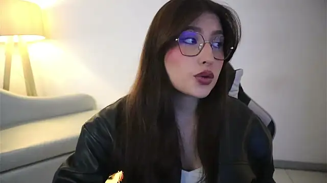 Daisha Riley online show from 22, 4, 2026