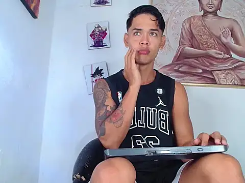 Snapshot of Andres_Santos777 chatting on 14, 12, 2025 Andres Santos777 online show from 14, 12, 2025