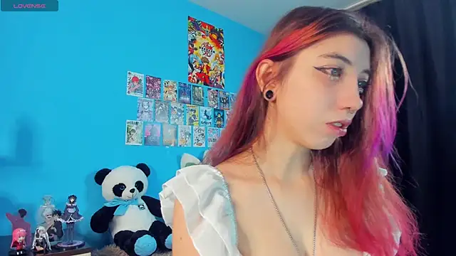 Snapshot of _Mindy_ chatting on 14, 10, 2025 Mindy online show from 14, 10, 2025