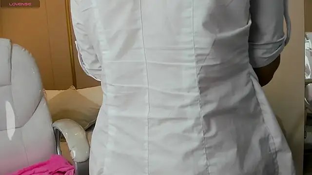 Snapshot of PerlaPreciosa chatting on 15, 10, 2025 PerlaPreciosa online show from 15, 10, 2025