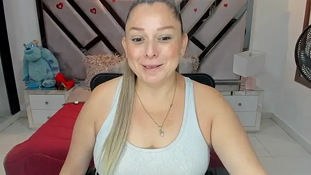 natalia5560 online show from 9, 10, 2025