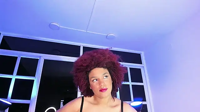 Snapshot of loladupont chatting on 1, 5, 2026 loladupont online show from 1, 5, 2026