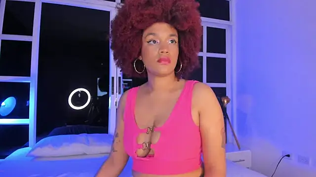 Snapshot of loladupont chatting on 24, 5, 2026 loladupont online show from 24, 5, 2026