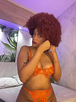 Snapshot of loladupont chatting on 6, 6, 2026 loladupont online show from 6, 6, 2026