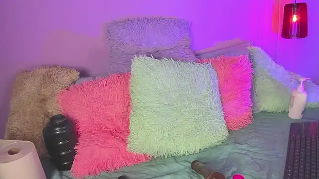 Little lili19 online show from 20, 2, 2026