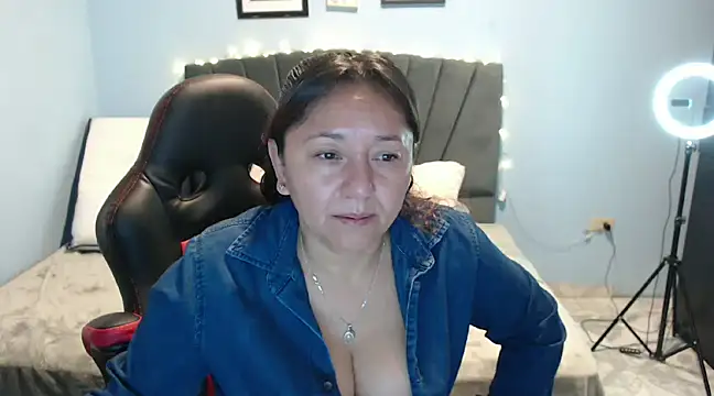 AngelRouss online show from 22, 1, 2025