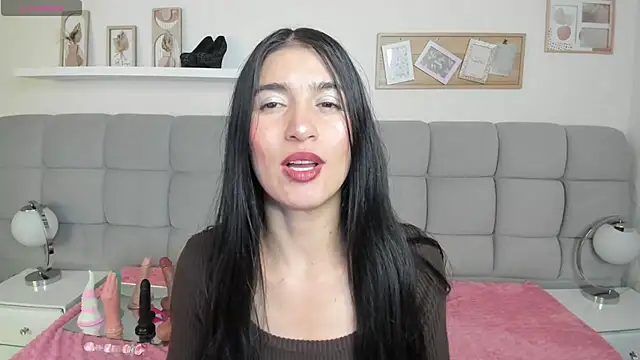 Chlooe Zoe online show from 19, 4, 2026