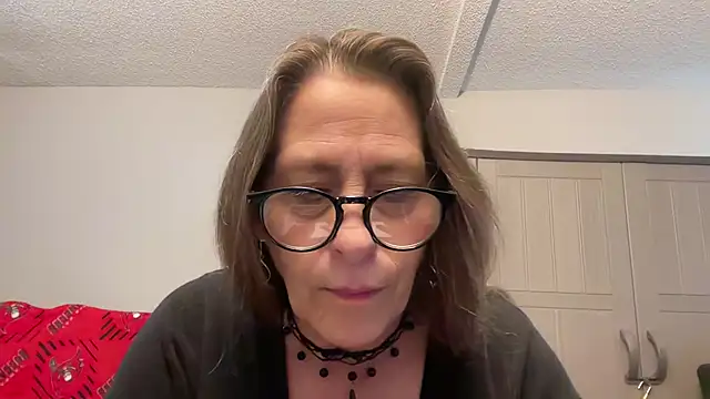 Snapshot of Keywest_Kate chatting on 4, 1, 2025 Keywest Kate online show from 4, 1, 2025