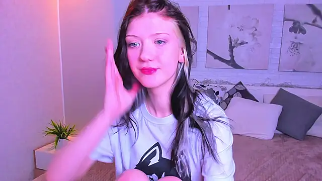 Lina Vi online show from 5, 2, 2025