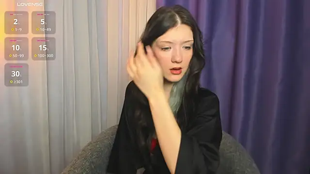 Lina Vi online show from 9, 2, 2025