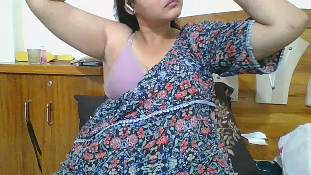 Riya Stream01 online show from 7, 4, 2026