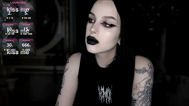 Snapshot of alexx_succubus chatting on 6, 3, 2025 alexx succubus online show from 6, 3, 2025
