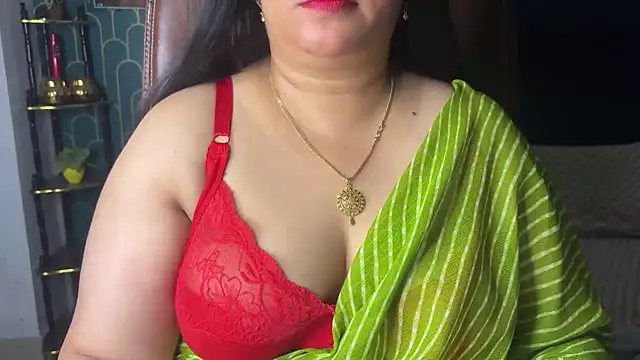 Snapshot of FlatVincy4 chatting on 7, 7, 2026 FlatVincy4 online show from 7, 7, 2026