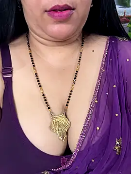 FlatVincy4 online show from 7, 11, 2025