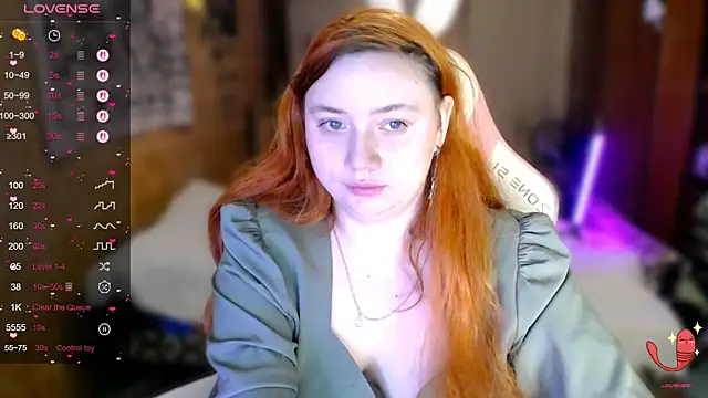 Bitchy Lily online show from 3, 12, 2025