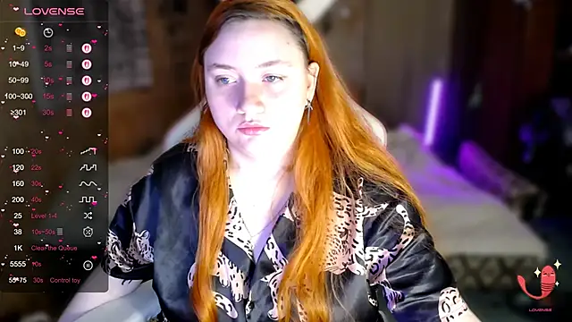 Bitchy Lily online show from 25, 11, 2025