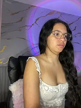 Snapshot of Rosita_forever_ chatting on 5, 10, 2025 Rosita forever online show from 5, 10, 2025